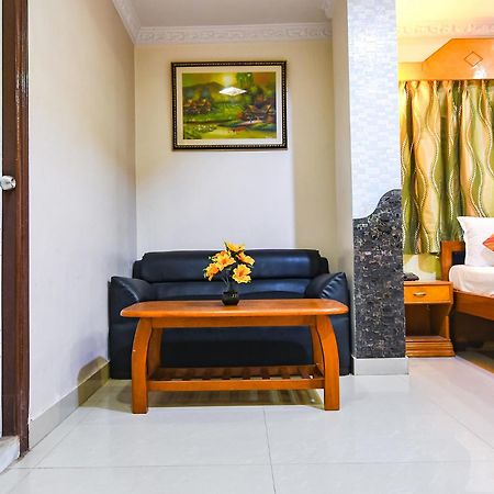 Fabexpress Wild Orchid - 800M From Medica Superspecialty Hospital Hotel Calcutta Buitenkant foto